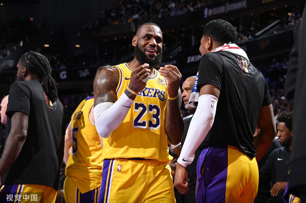 其会地抓住 其会地抓住